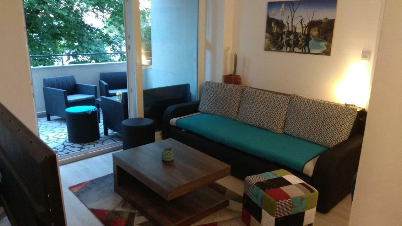 Apartman Katnic By The Beach Crikvenica Exterior foto